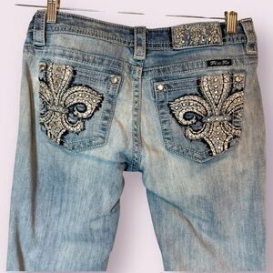 Miss Me Embellished Signature Cuffed Capri Jeans Distressed Light Wash Blue 28